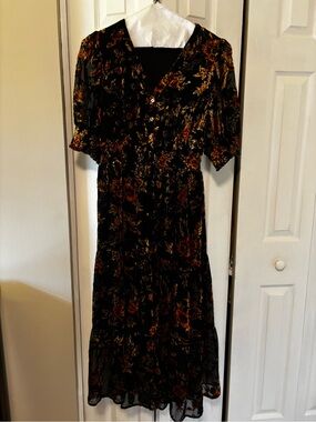Black Floral Maxi Dress with V-Neck and Button Front